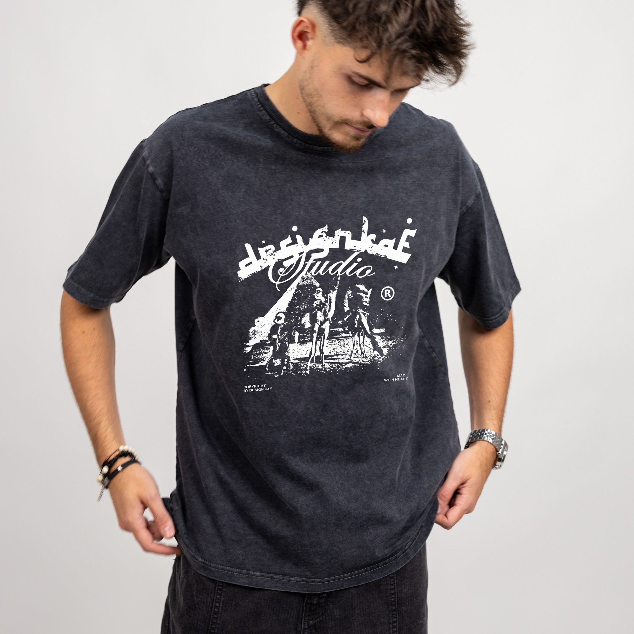 Design Kaf Studios Pyramids Acid Washed T-shirt